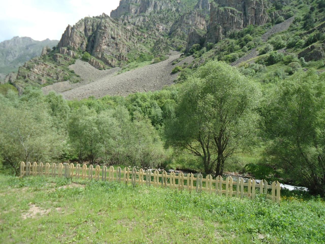The River House Yeghegis Yekhegis Eksteriør bilde